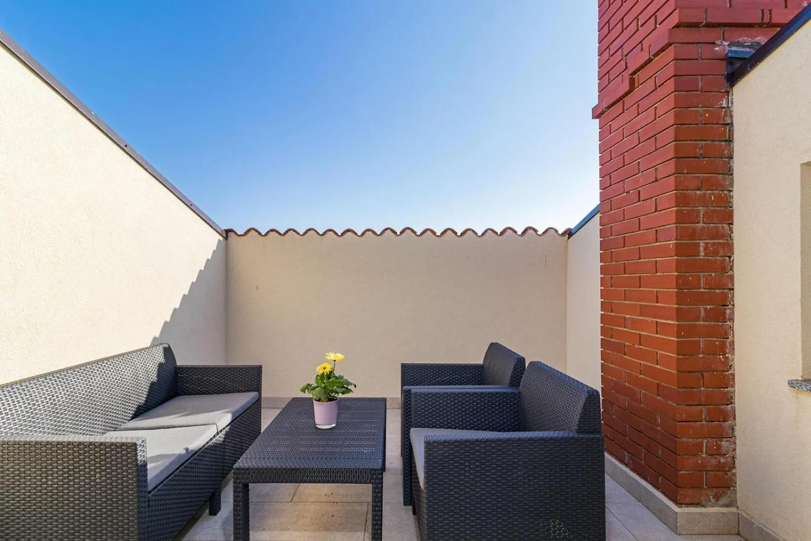 Beautiful 6 Bedroom Villa In Valbandon