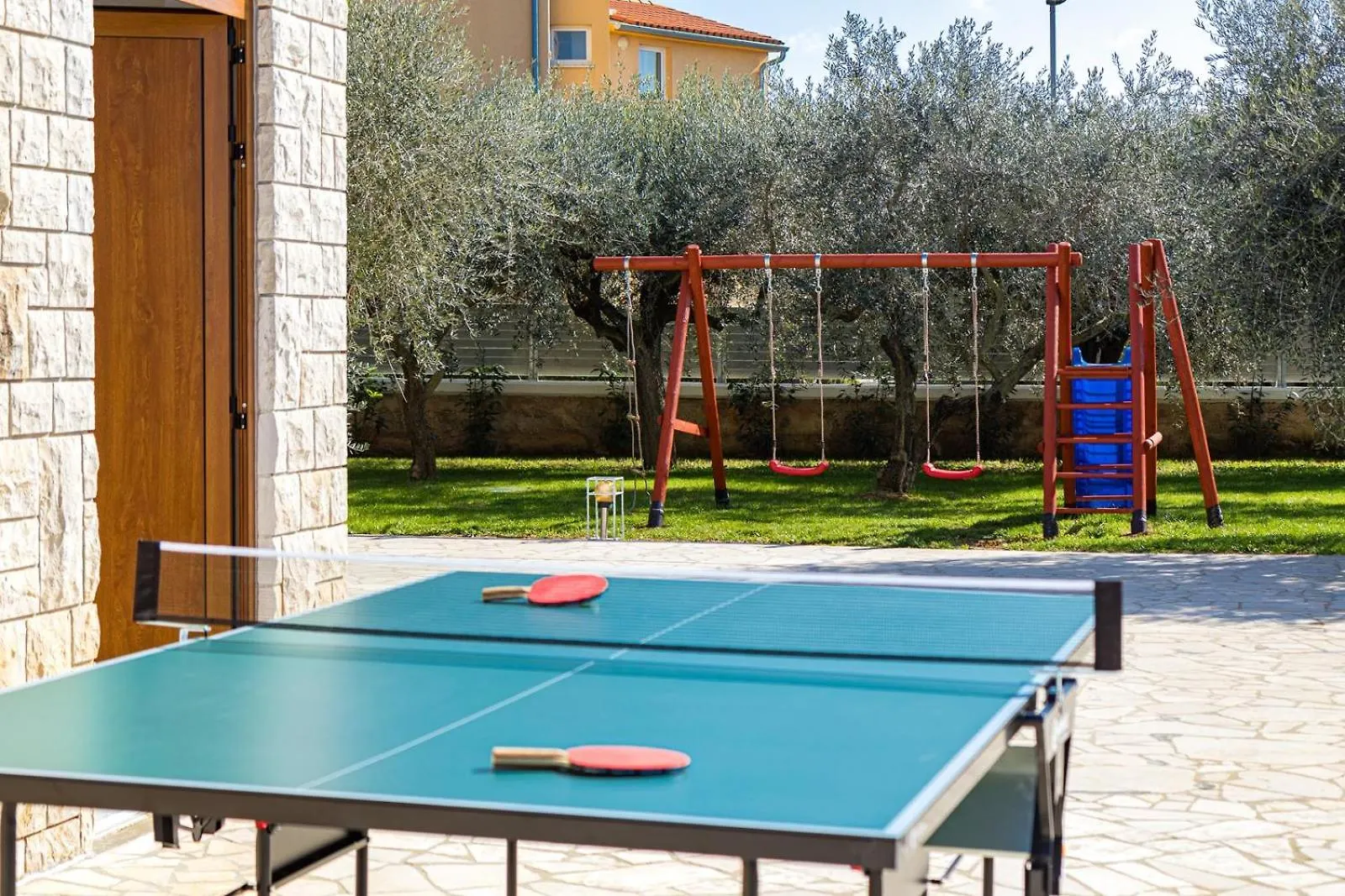 Beautiful 6 Bedroom Villa In Valbandon
