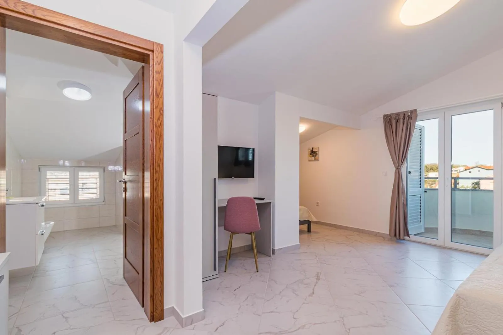 Beautiful 6 Bedroom Villa In Valbandon 0*,  Croatia
