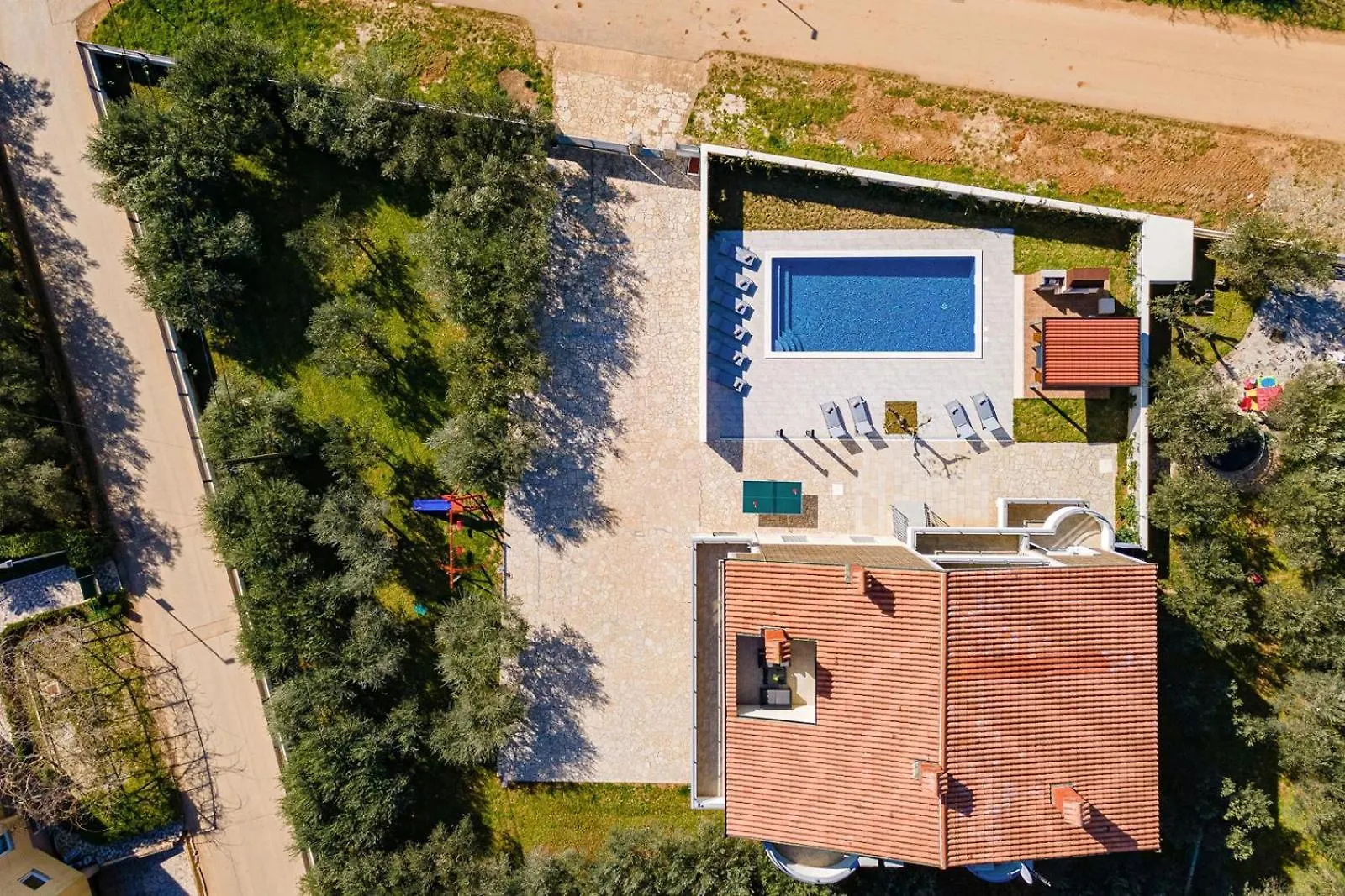 Beautiful 6 Bedroom Villa In Valbandon Croatia