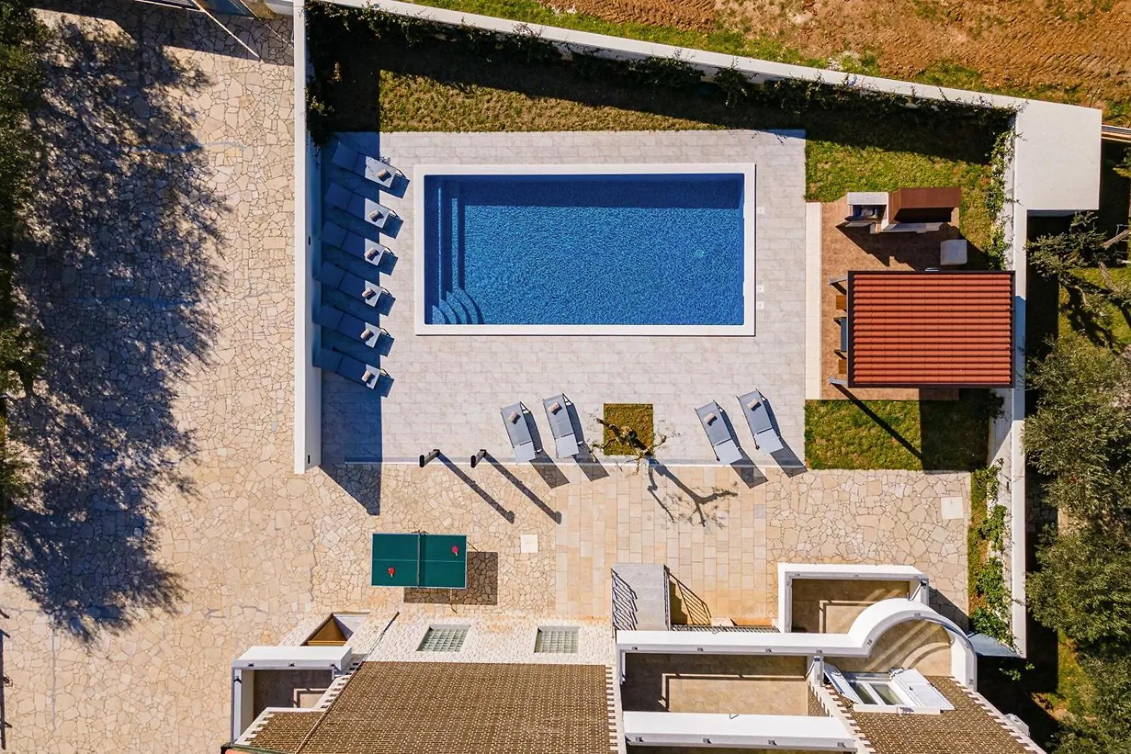 Beautiful 6 Bedroom Villa In Valbandon